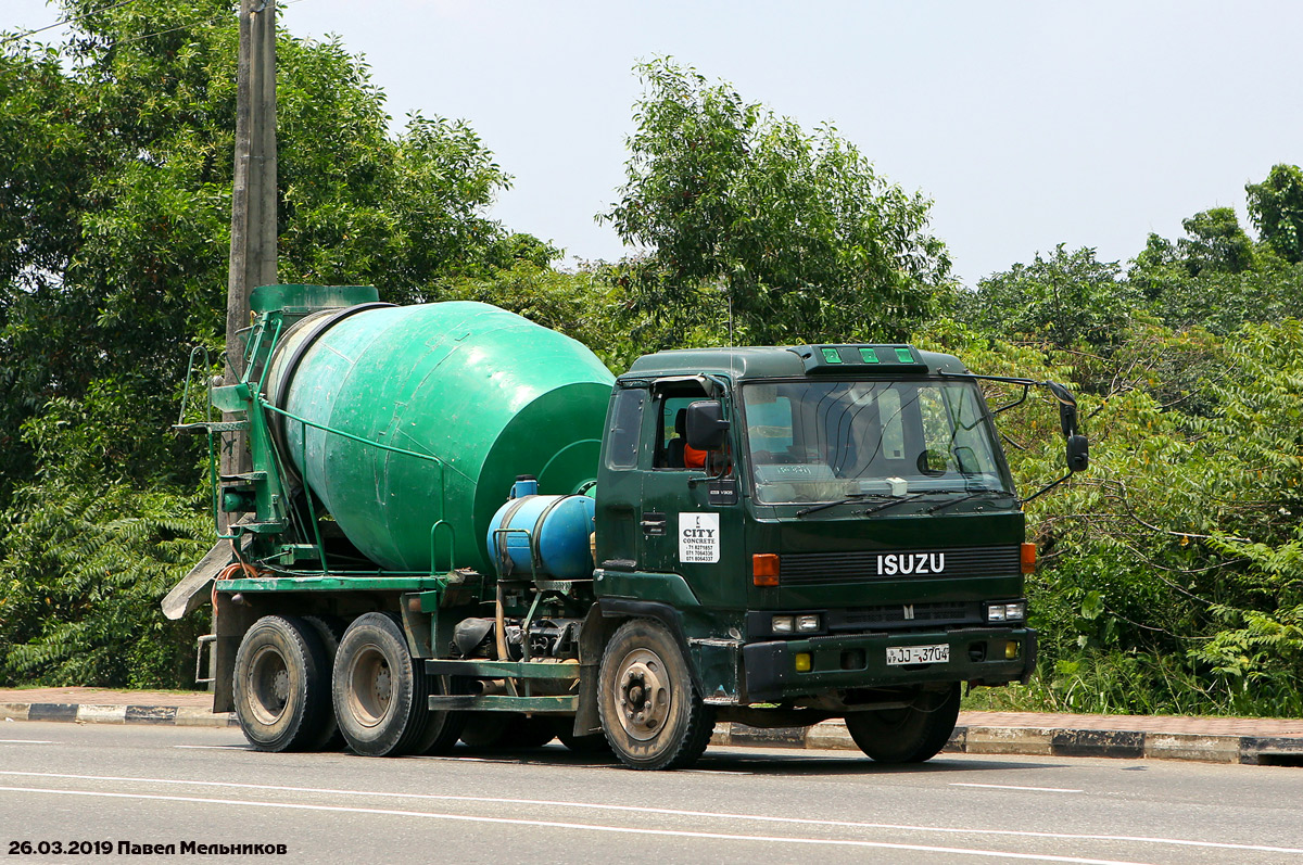 Шри-Ланка, № JJ-3704 — Isuzu (общая модель)