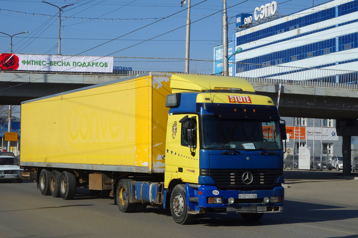 Саратовская область, № Х 281 ЕХ 64 — Mercedes-Benz Actros ('1997) 1835