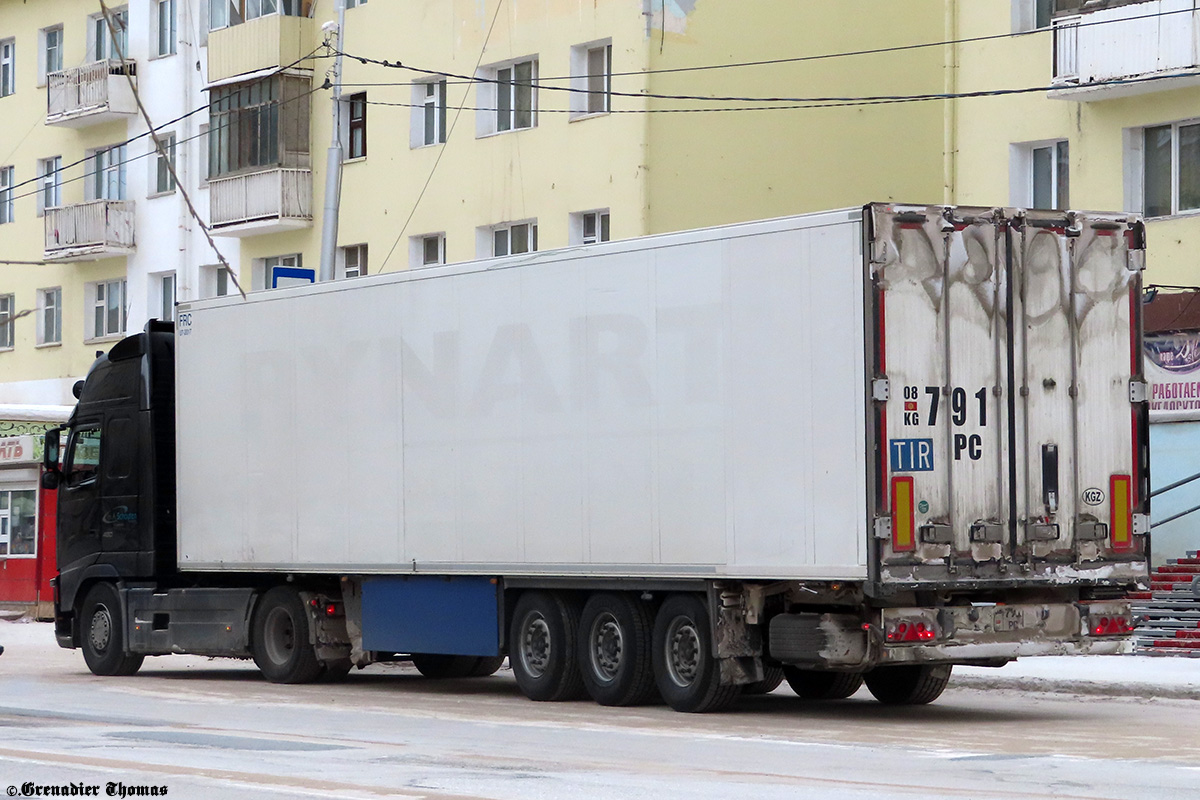 Киргизия, № 01 814 AEP — Volvo ('2008) FH.460; Киргизия, № 08 791 PC — Schmitz Cargobull S.KO (общая модель)