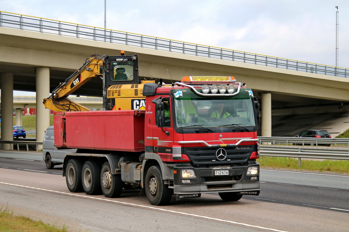 Финляндия, № TIZ-676 — Mercedes-Benz Actros ('2003) 2546