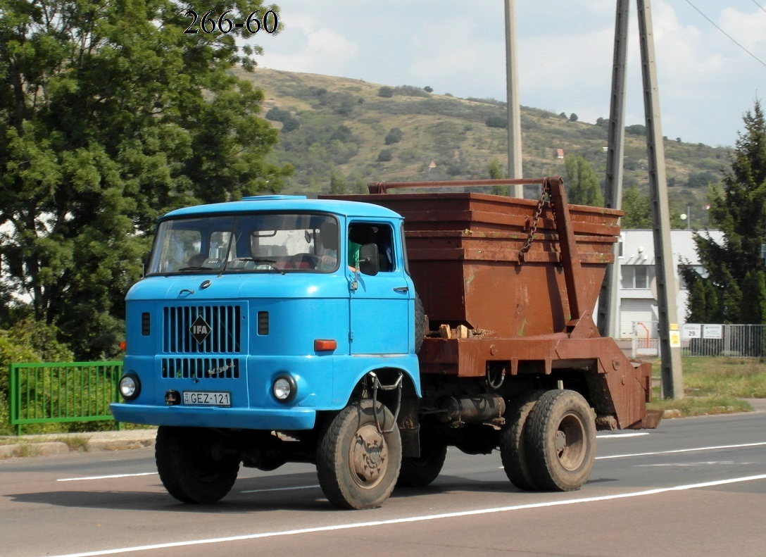 Венгрия, № GEZ-121 — IFA W50LA/K, LA/Z; Венгрия — Сбор винограда в Венгрии