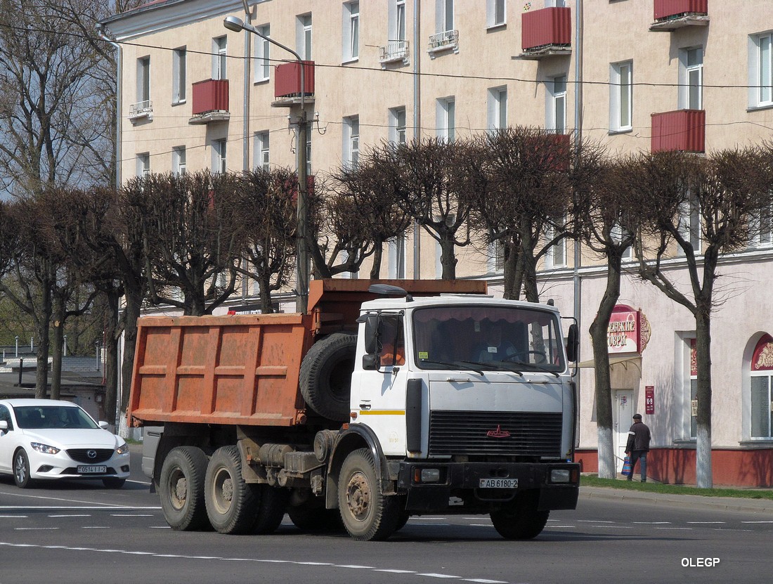 Витебская область, № АВ 6180-2 — МАЗ-5516 (общая модель)