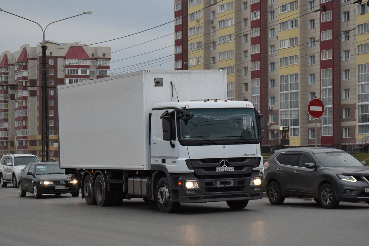 Алтайский край, № Т 718 ХН 22 — Mercedes-Benz Actros '09 2541 [Z9M]