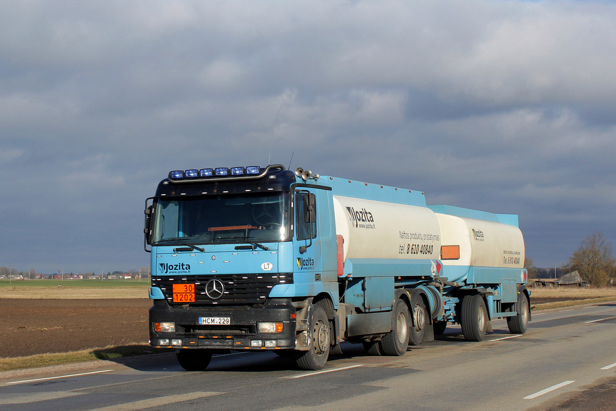 Литва, № HCM 229 — Mercedes-Benz Actros ('1997)