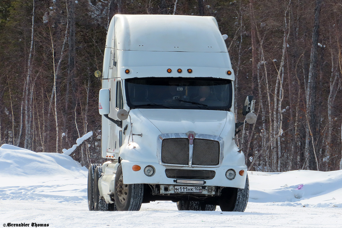 Башкортостан, № Н 111 НК 102 — Kenworth T2000