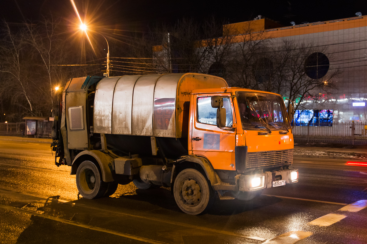 Москва, № Х 835 СВ 197 — Mercedes-Benz LK 1114