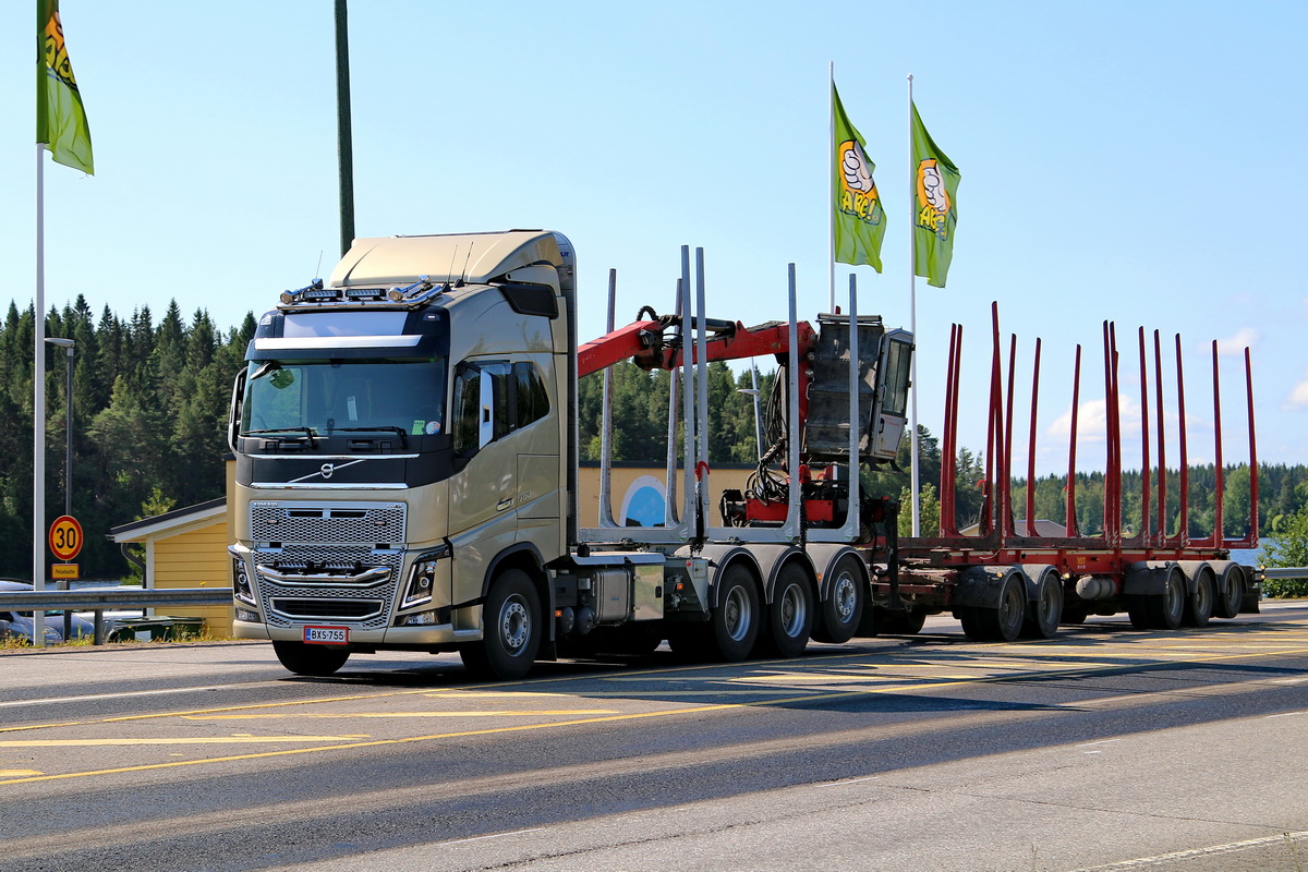 Финляндия, № BXS-755 — Volvo ('2012) FH16.750