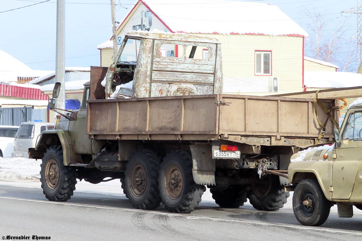 Саха (Якутия), № Е 355 КТ 14 — ЗИЛ-131Н (УАМЗ)