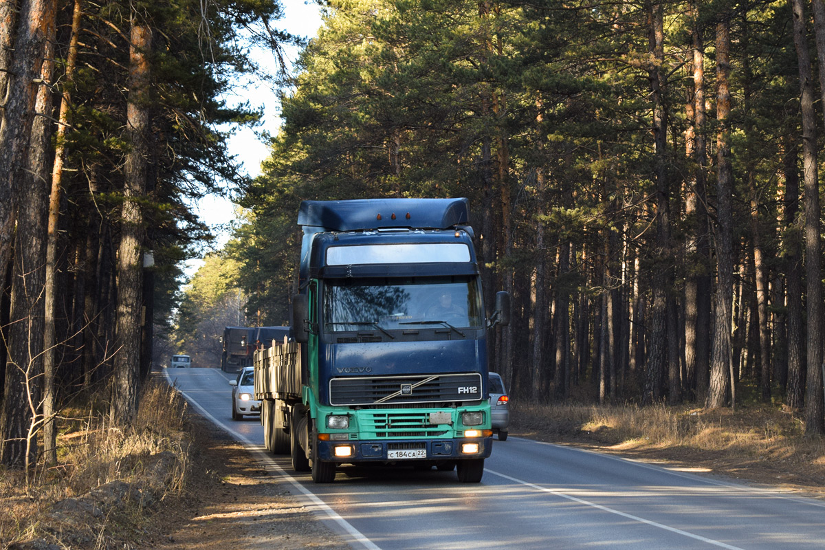 Алтайский край, № С 184 СА 22 — Volvo ('1993) FH12.380