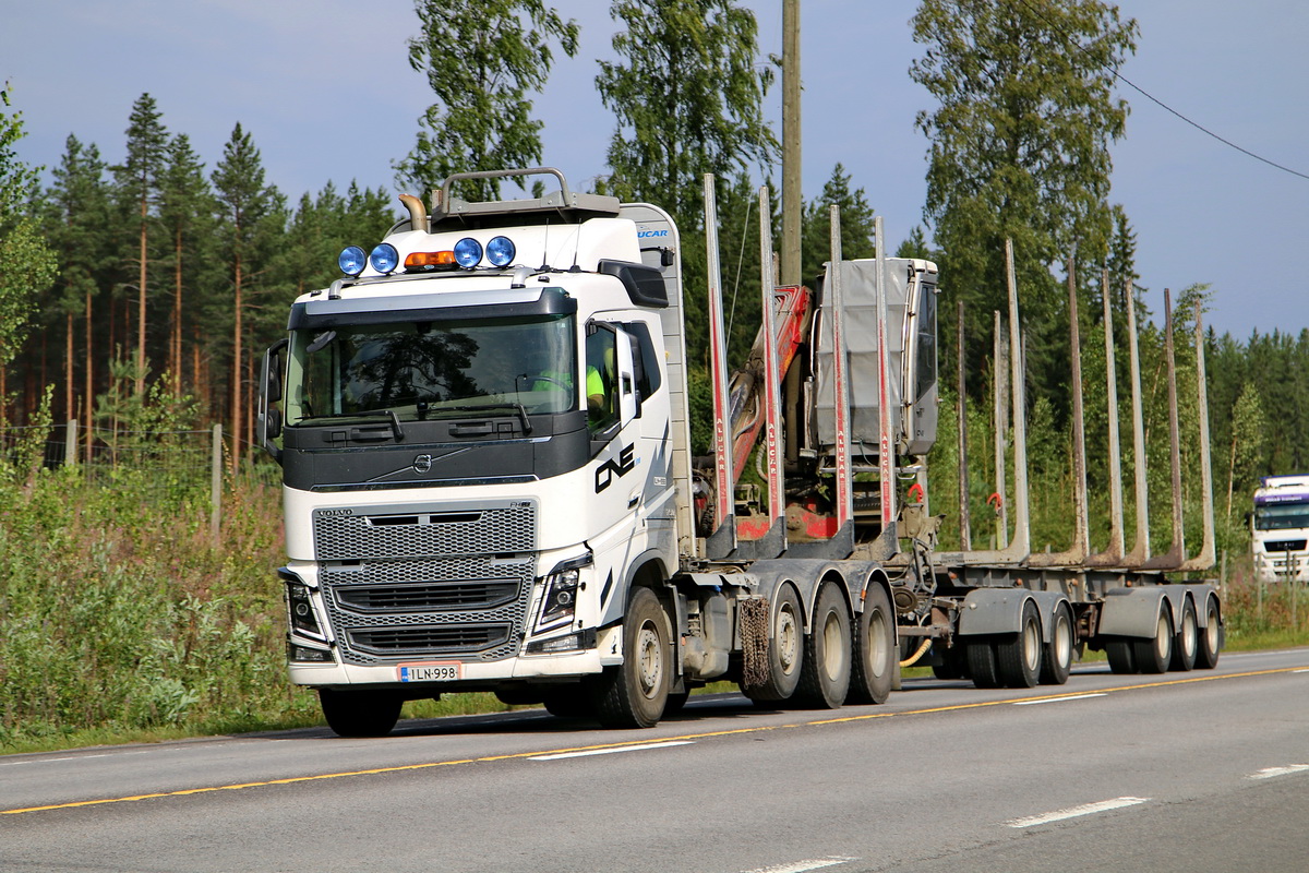 Финляндия, № ILN-998 — Volvo ('2012) FH16.750; Volvo ('2012) FH "Volvo Ocean Race" (Финляндия)