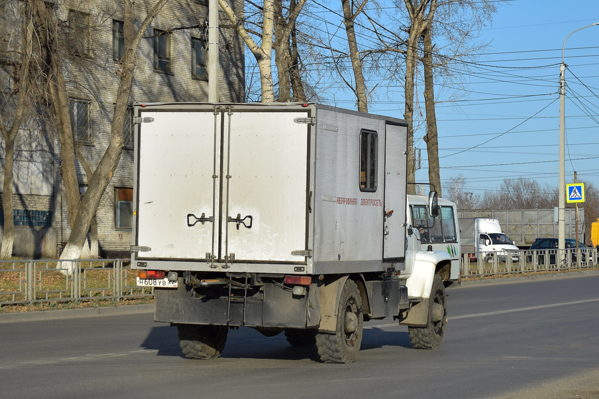 Алтайский край, № Н 608 УВ 22 — ГАЗ-33081 «Садко»