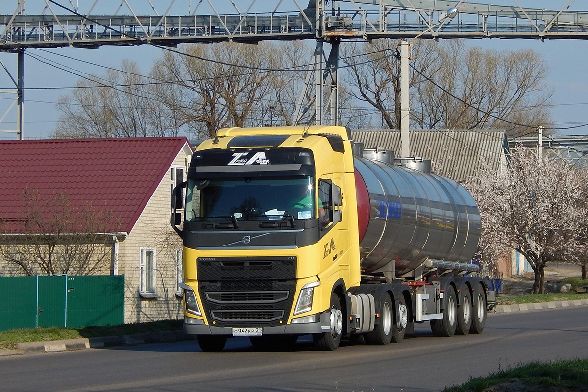 Белгородская область, № О 942 КР 31 — Volvo ('2012) FH.420