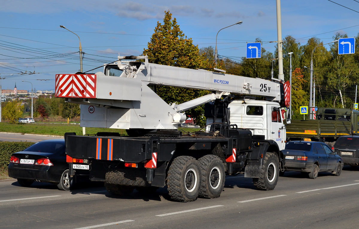 Калужская область, № Х 900 ХХ 40 — КамАЗ-43118-15 [43118R]