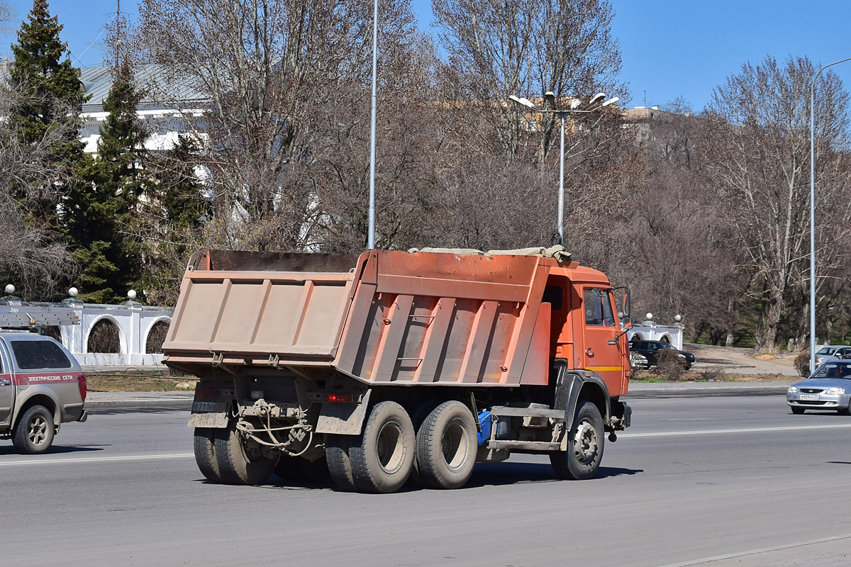 Волгоградская область, № Е 711 КЕ 134 — КамАЗ-65115-D3