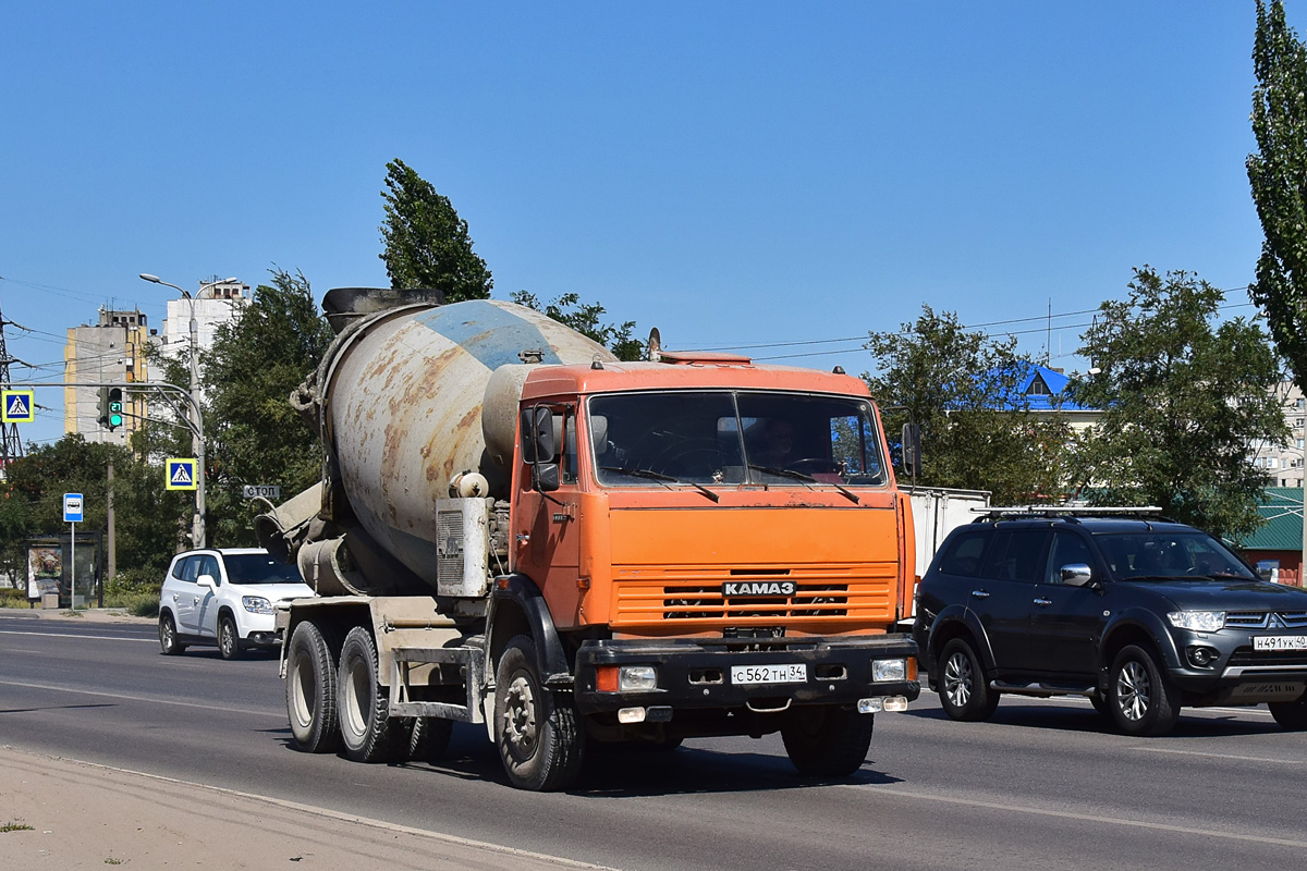 Волгоградская область, № С 562 ТН 34 — КамАЗ-53229-15 [53229R]