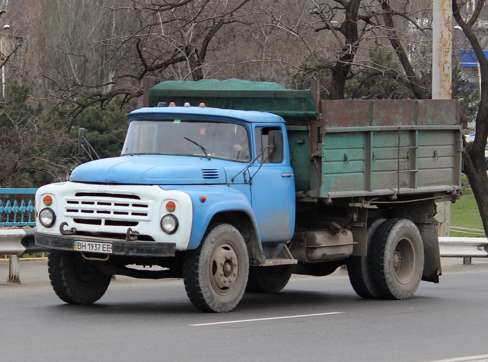 Одесская область, № ВН 1937 ЕЕ — ЗИЛ-495710