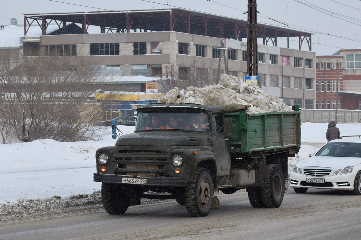 Алтайский край, № М 666 УС 22 — ЗИЛ-495710