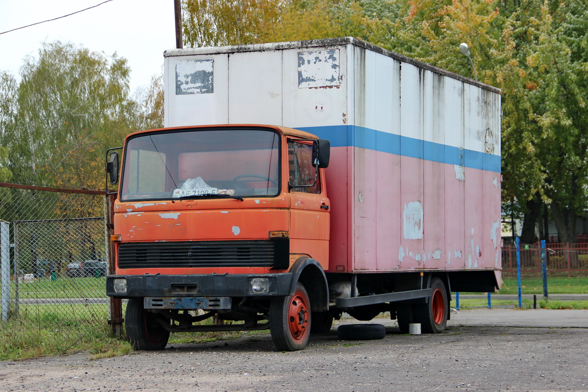 Минская область, № АЕ 7100-5 — Mercedes-Benz LP (общ. мод.)