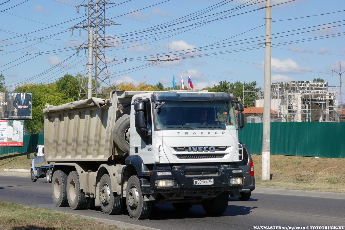 Крым, № Е 891 СВ 82 — IVECO Trakker ('2007)