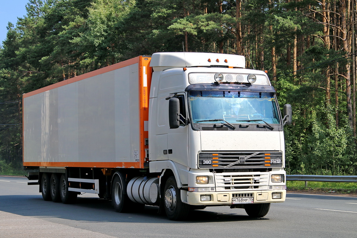 Карелия, № М 768 МР 10 — Volvo ('1993) FH12.380