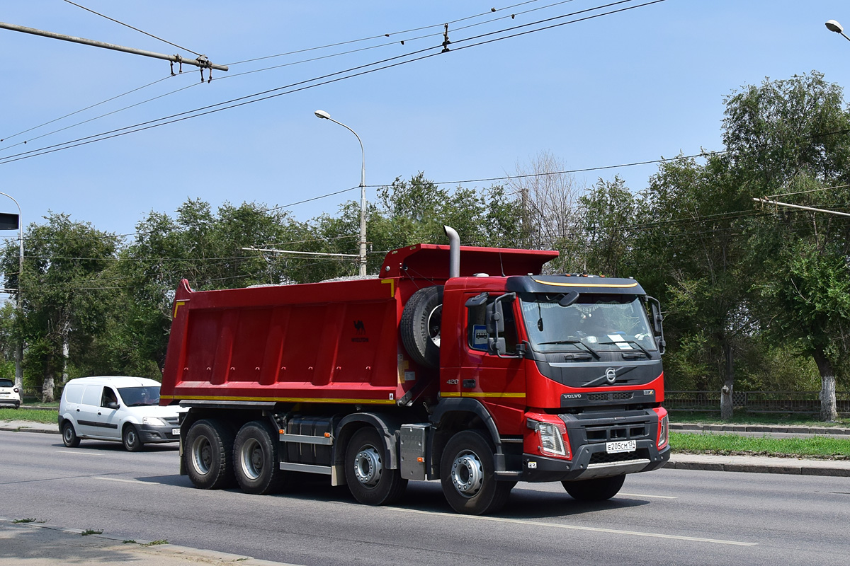 Волгоградская область, № Е 205 СМ 134 — Volvo ('2013) FMX.420 [X9P]