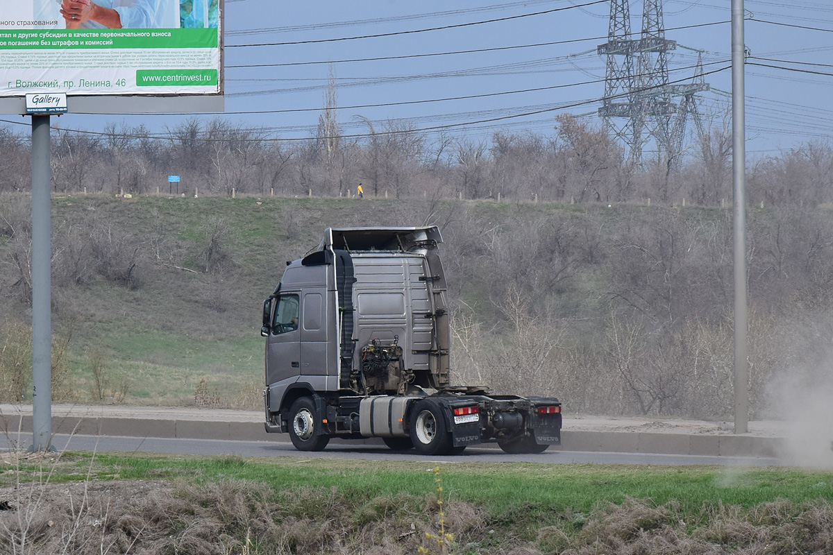 Волгоградская область, № А 885 ХХ 134 — Volvo ('2008) FH.440