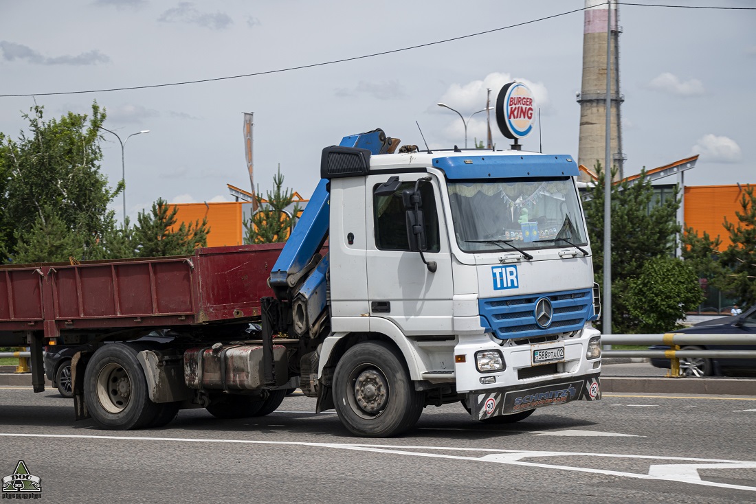 Алматы, № 588 PTA 02 — Mercedes-Benz Actros ('2003)