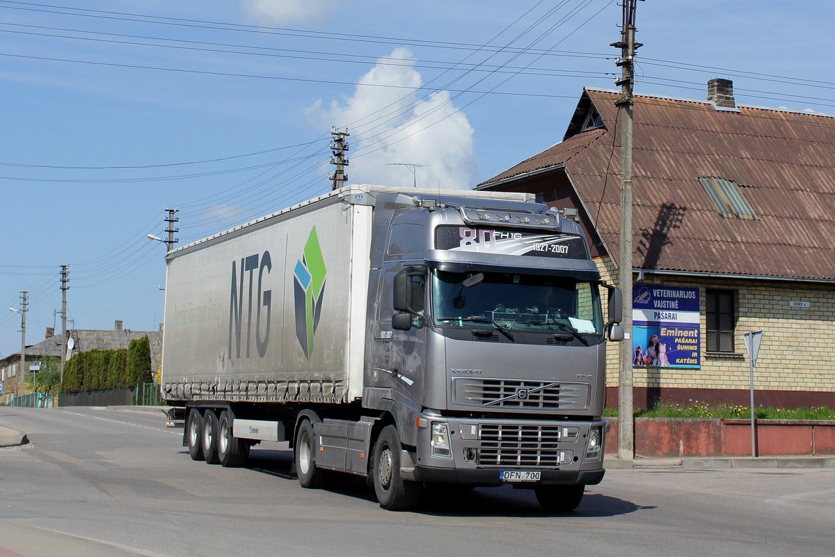 Литва, № DFN 700 — Volvo ('2002) FH16.580; Volvo ('2002) FH "80 Years Edition" (Литва)