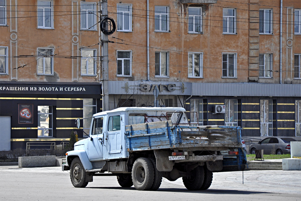 Алтайский край, № Е 911 АМ 22 — ГАЗ-3306