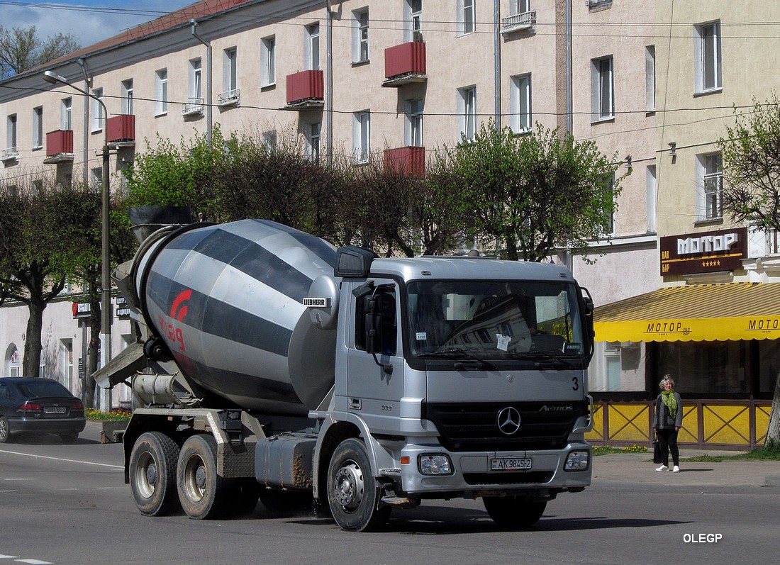 Витебская область, № 3 — Mercedes-Benz Actros ('2003) 3332