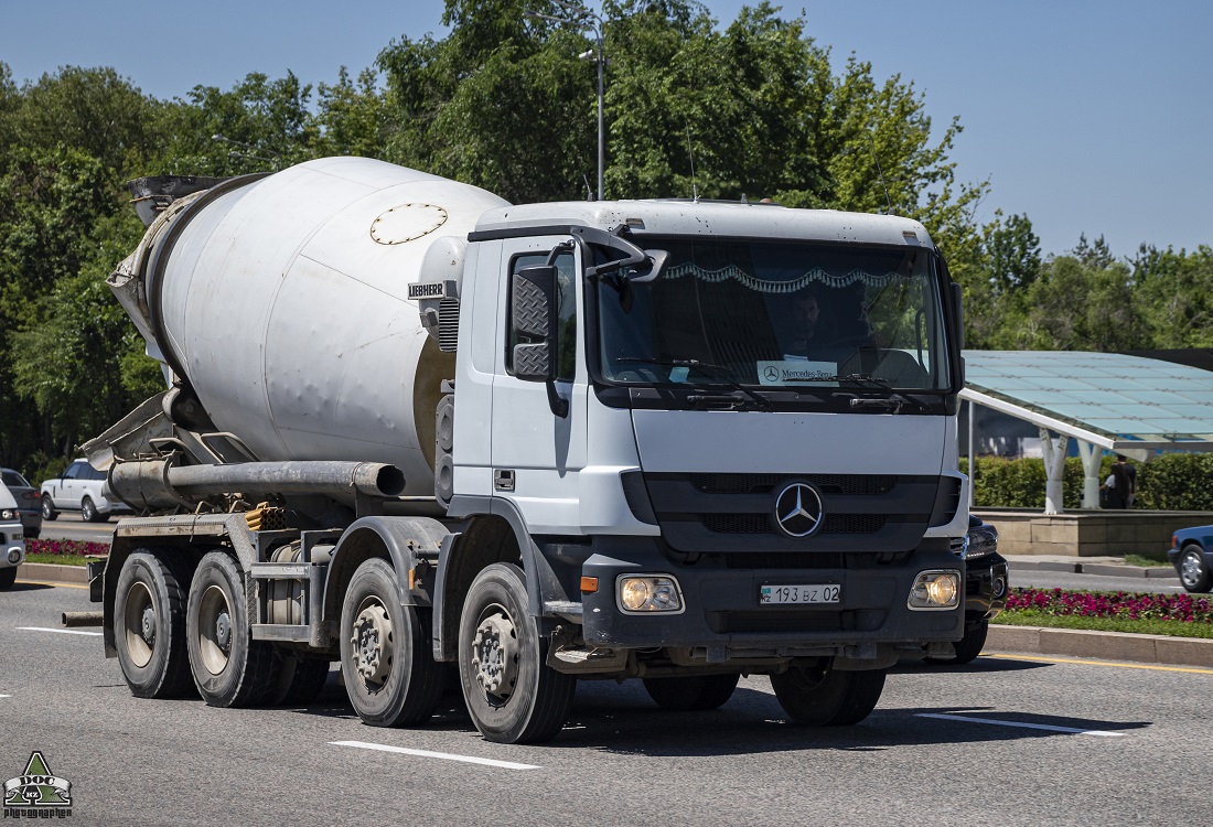 Алматы, № 193 BZ 02 — Mercedes-Benz Actros ('2009)