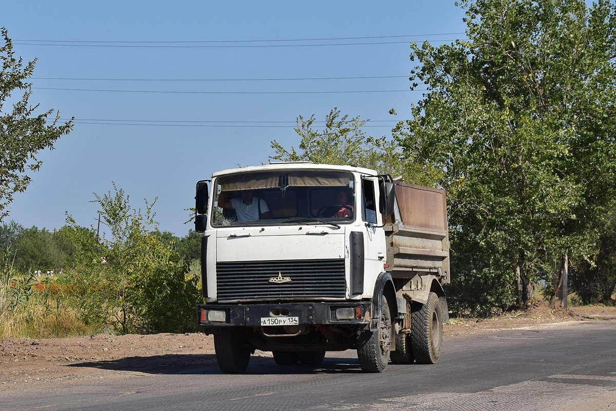 Волгоградская область, № А 150 РУ 134 — МАЗ-555102