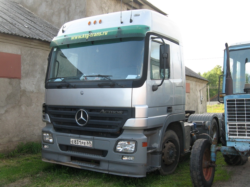 Тверская область, № Е 831 РЕ 69 — Mercedes-Benz Actros ('2003) 2641