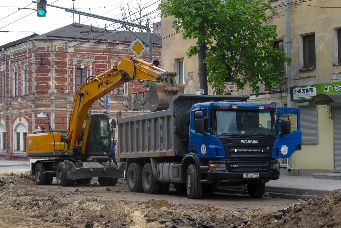 Москва, № Р 951 КК 199 — Scania ('2004) P380