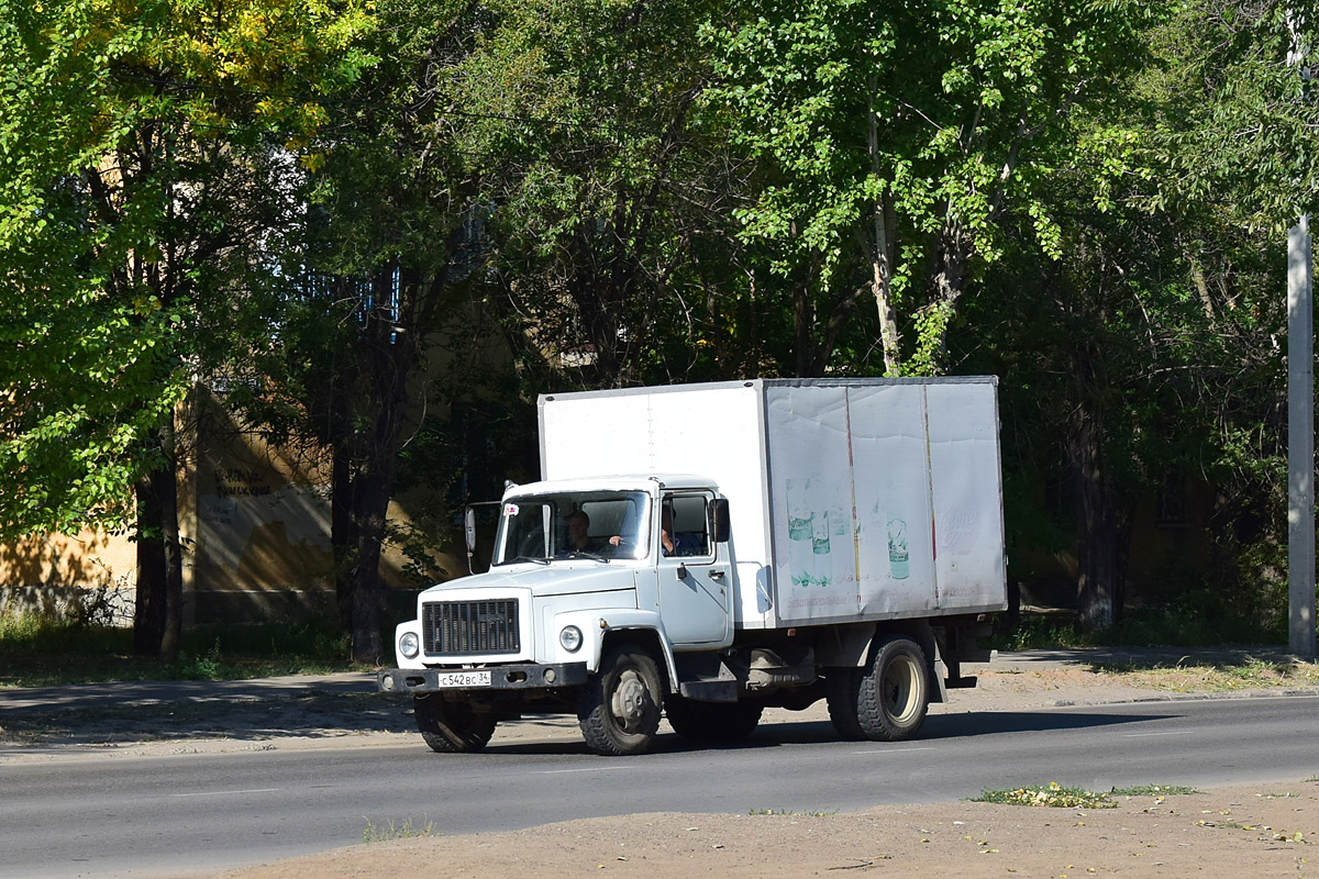 Волгоградская область, № С 542 ВС 34 — ГАЗ-3309