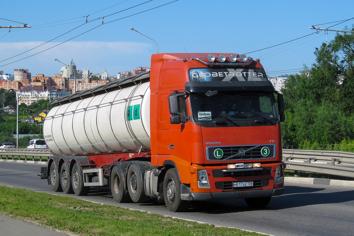 Воронежская область, № М 817 АЕ 136 — Volvo ('2002) FH12.440