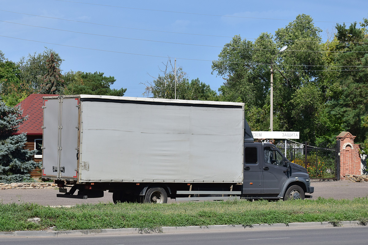 Волгоградская область, № О 097 ЕУ 152 — ГАЗ-C42R33