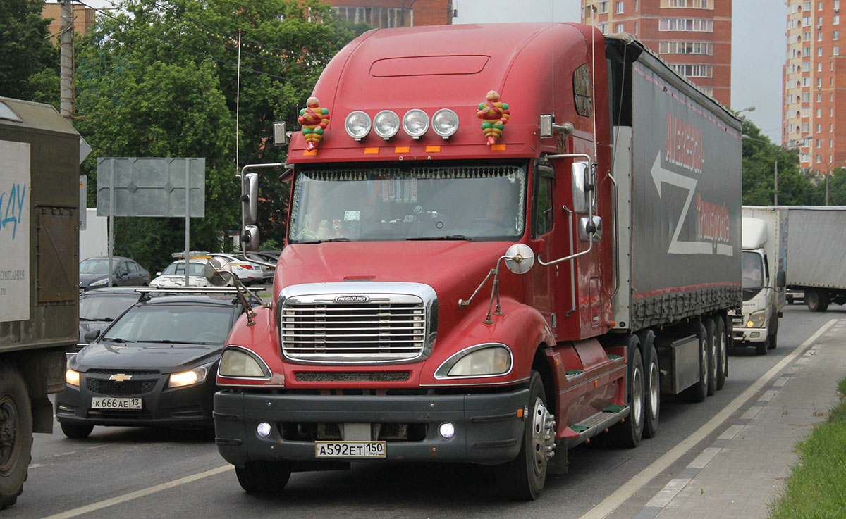 Московская область, № А 592 ЕТ 150 — Freightliner Columbia