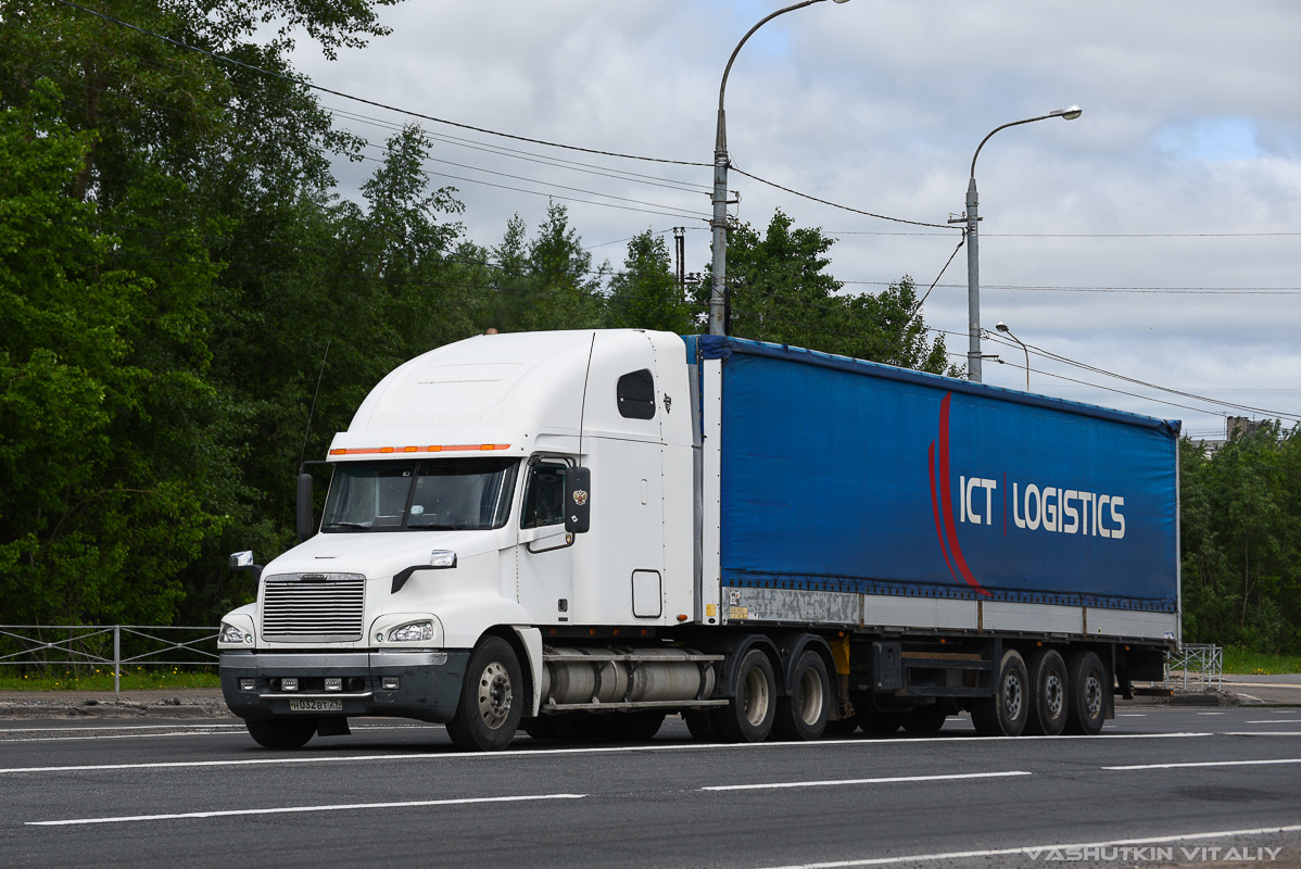 Архангельская область, № Н 032 ВТ 29 — Freightliner Century Class