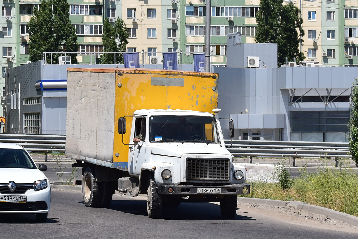 Волгоградская область, № В 136 ВХ 134 — ГАЗ-3309