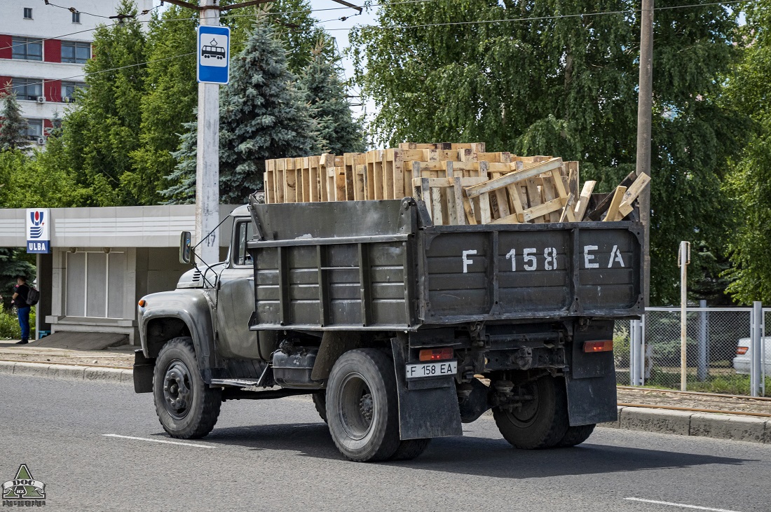 Восточно-Казахстанская область, № F 158 EA — ЗИЛ-495810