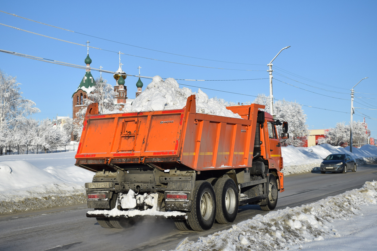 Алтайский край, № Т 763 ХС 22 — КамАЗ-65115-L4