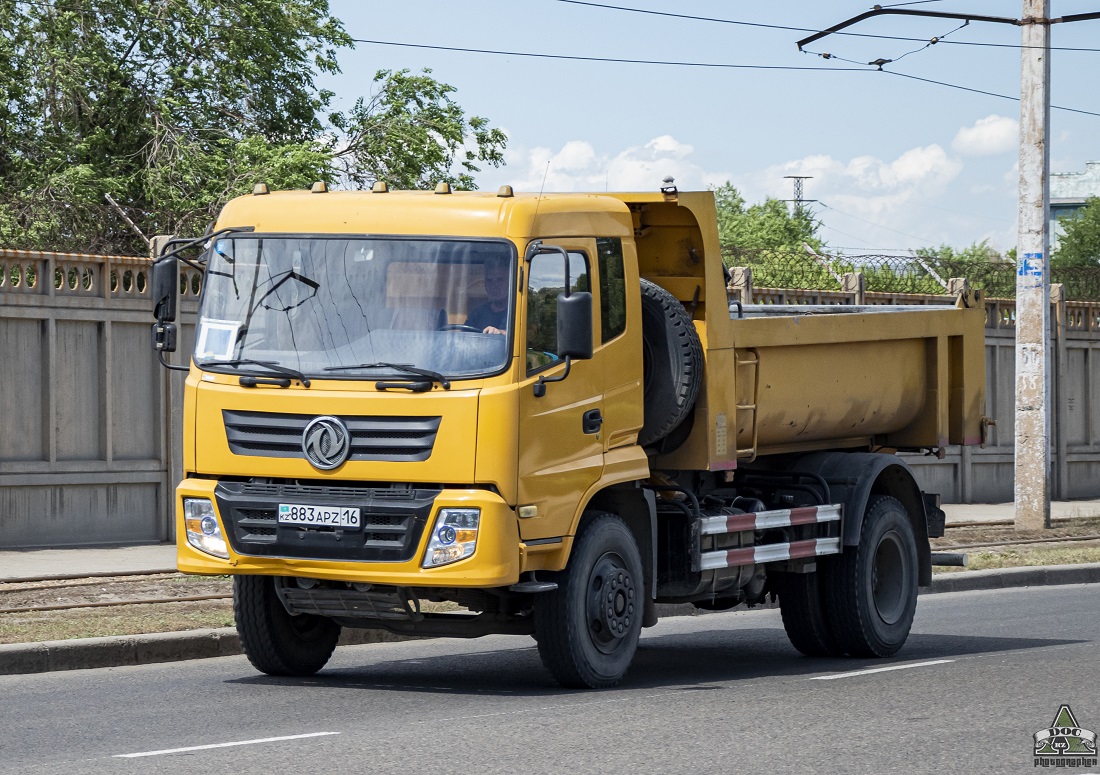 Восточно-Казахстанская область, № 883 APZ 16 — Dongfeng  (общая модель)