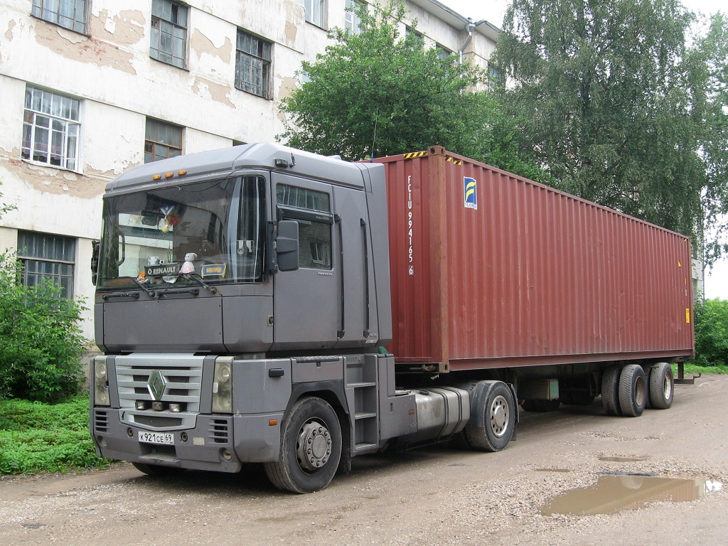 Тверская область, № К 921 СЕ 69 — Renault Magnum E-Tech ('2001)