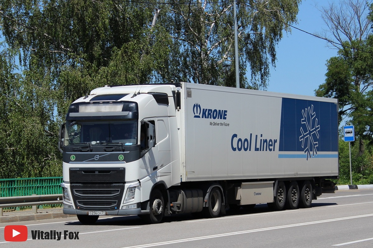 Белгородская область, № О 256 СМ 31 — Volvo ('2012) FH-Series