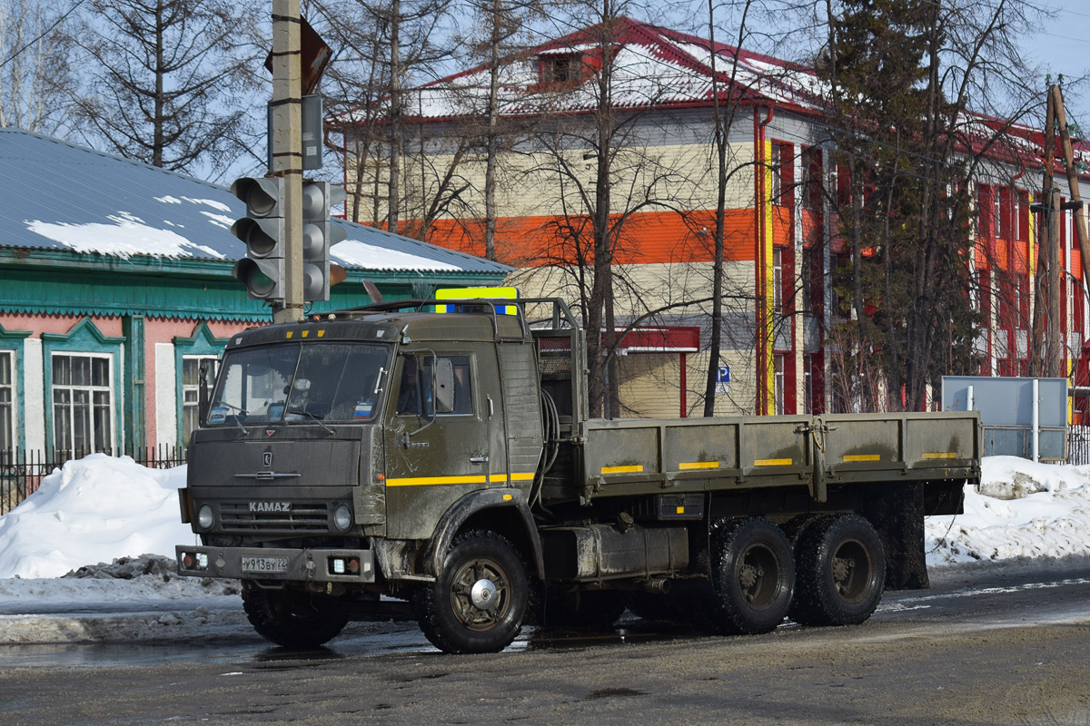 Алтайский край, № У 913 ВУ 22 — КамАЗ-5320