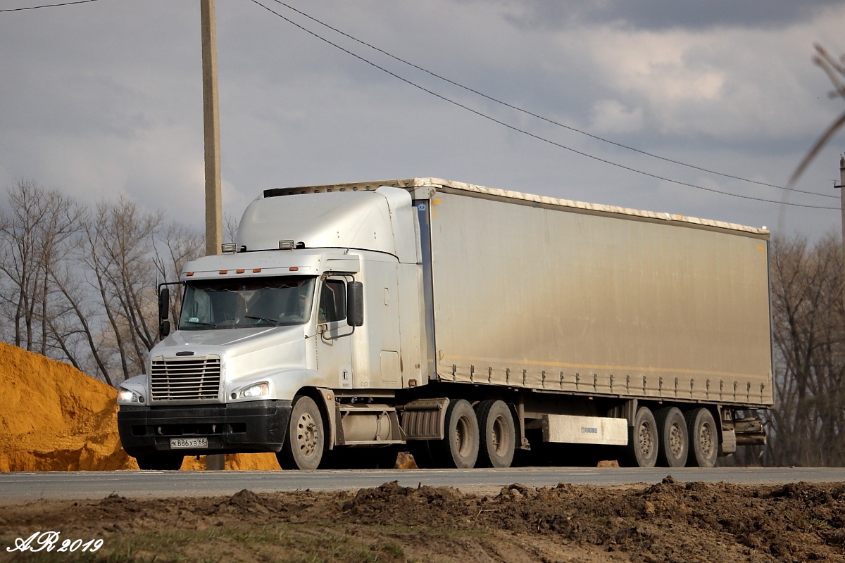 Тамбовская область, № К 886 ХВ 68 — Freightliner Century Class