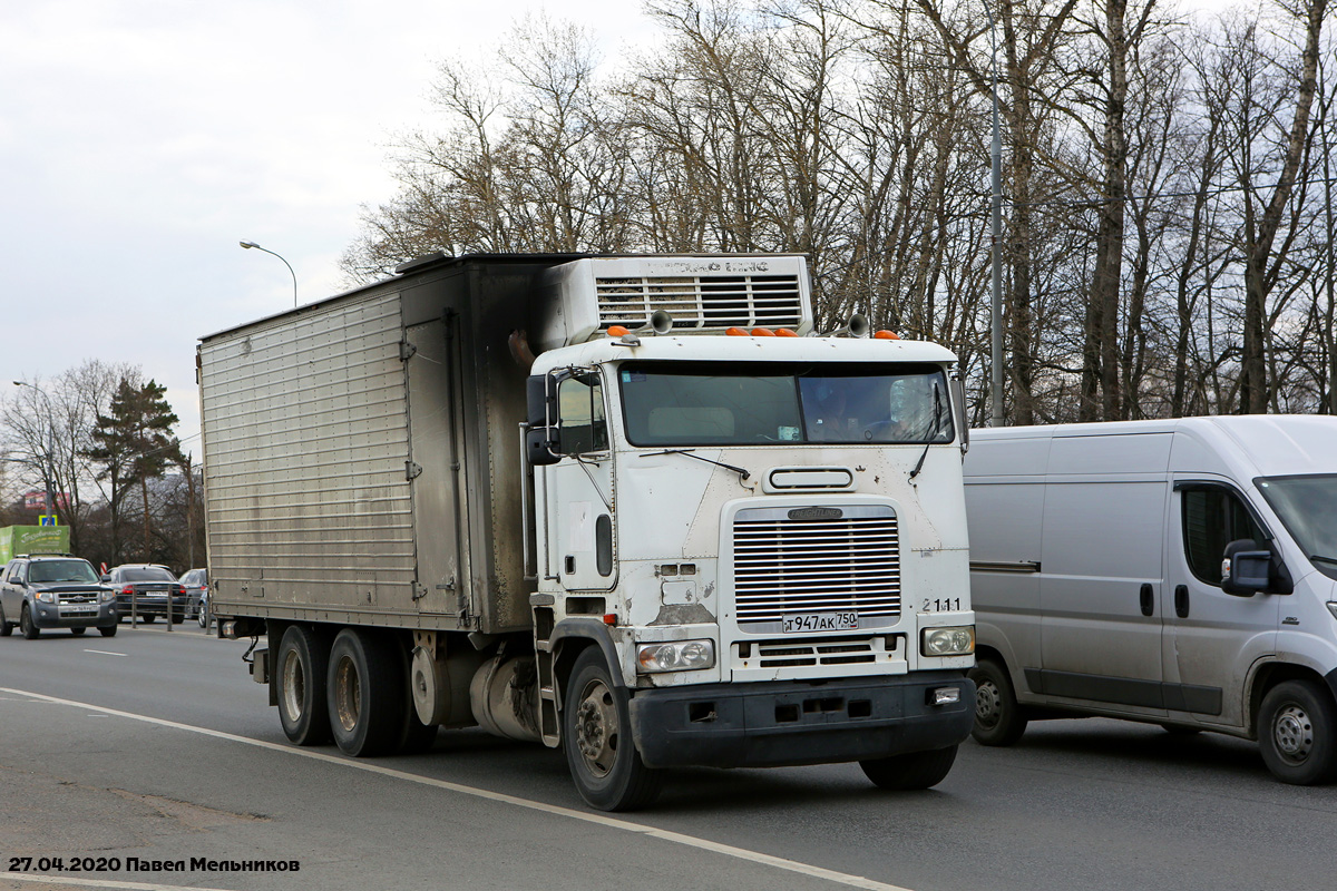 Московская область, № Т 947 АК 750 — Freightliner FLB