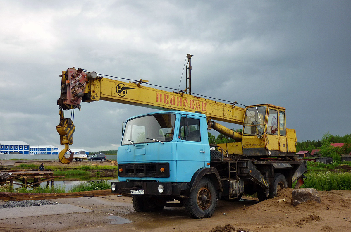 Архангельская область, № АЕ 976 В 69 — МАЗ-5337 (общая модель)