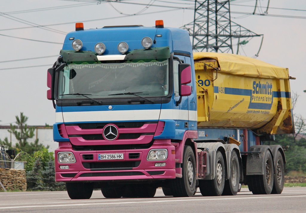 Одесская область, № ВН 2586 НК — Mercedes-Benz Actros ('2009)